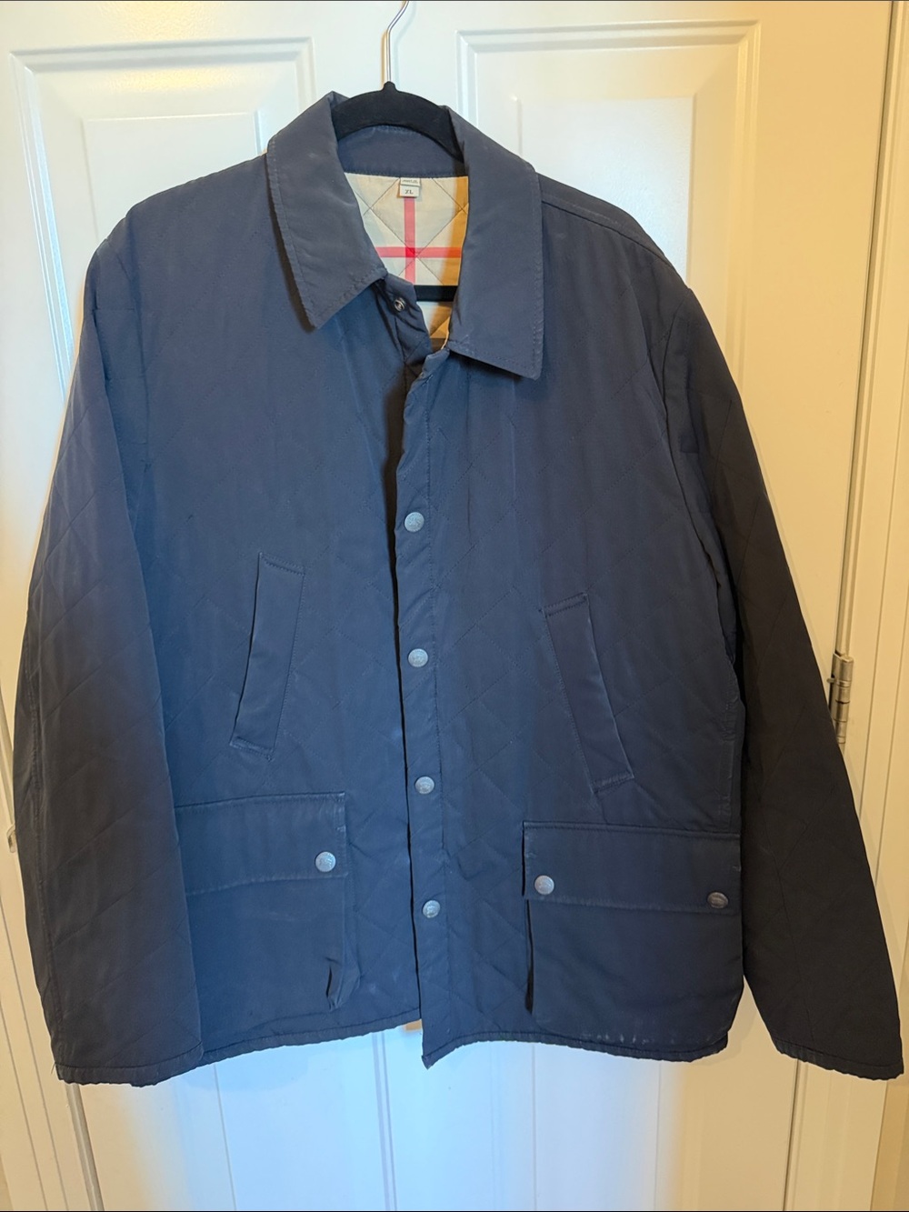 Burberry Quilted Lightweight Jacket with Check Lining